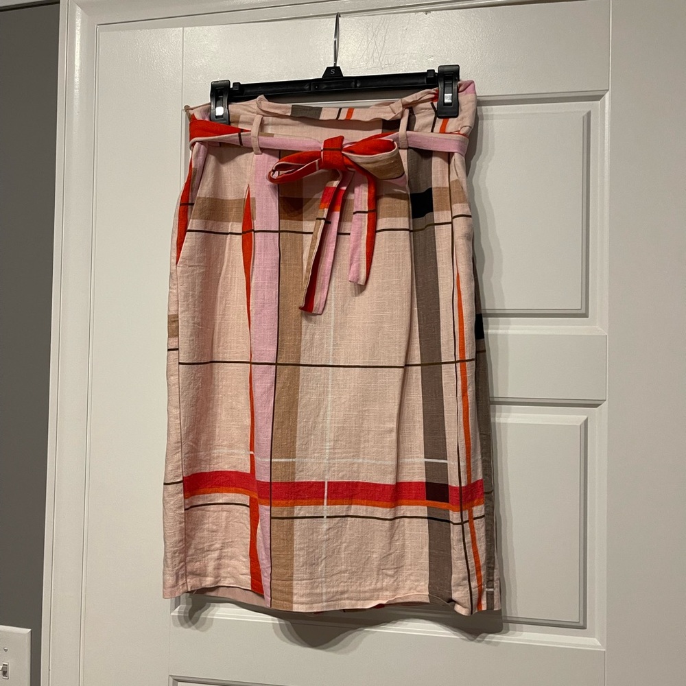 Ann Taylor skirt. Size 2.